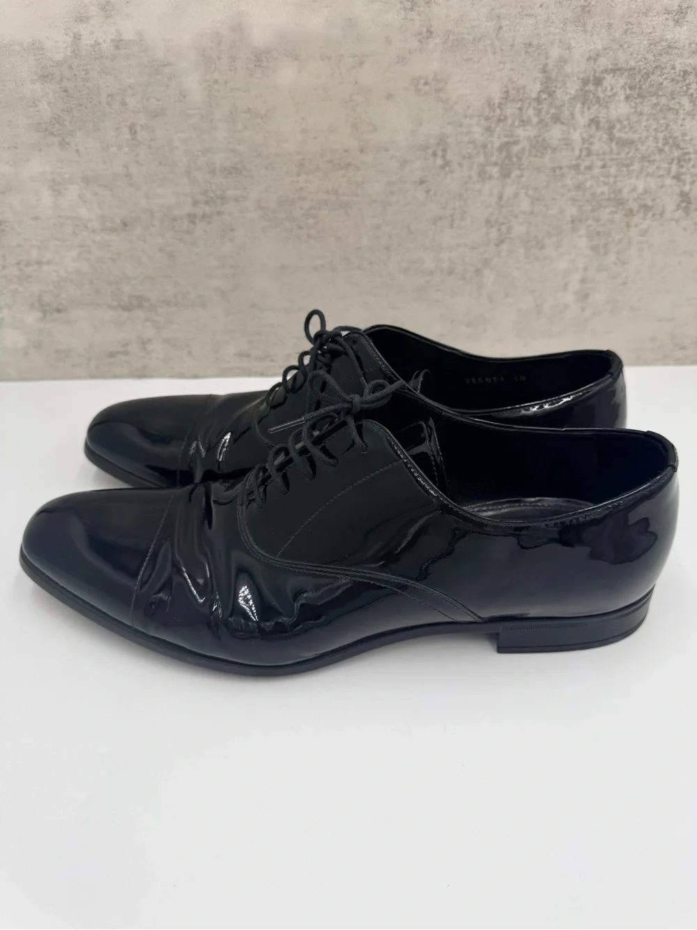 Prada Men’s Size 10 Black Patent Leather Cap Toe Oxford Dress Shoes Italy